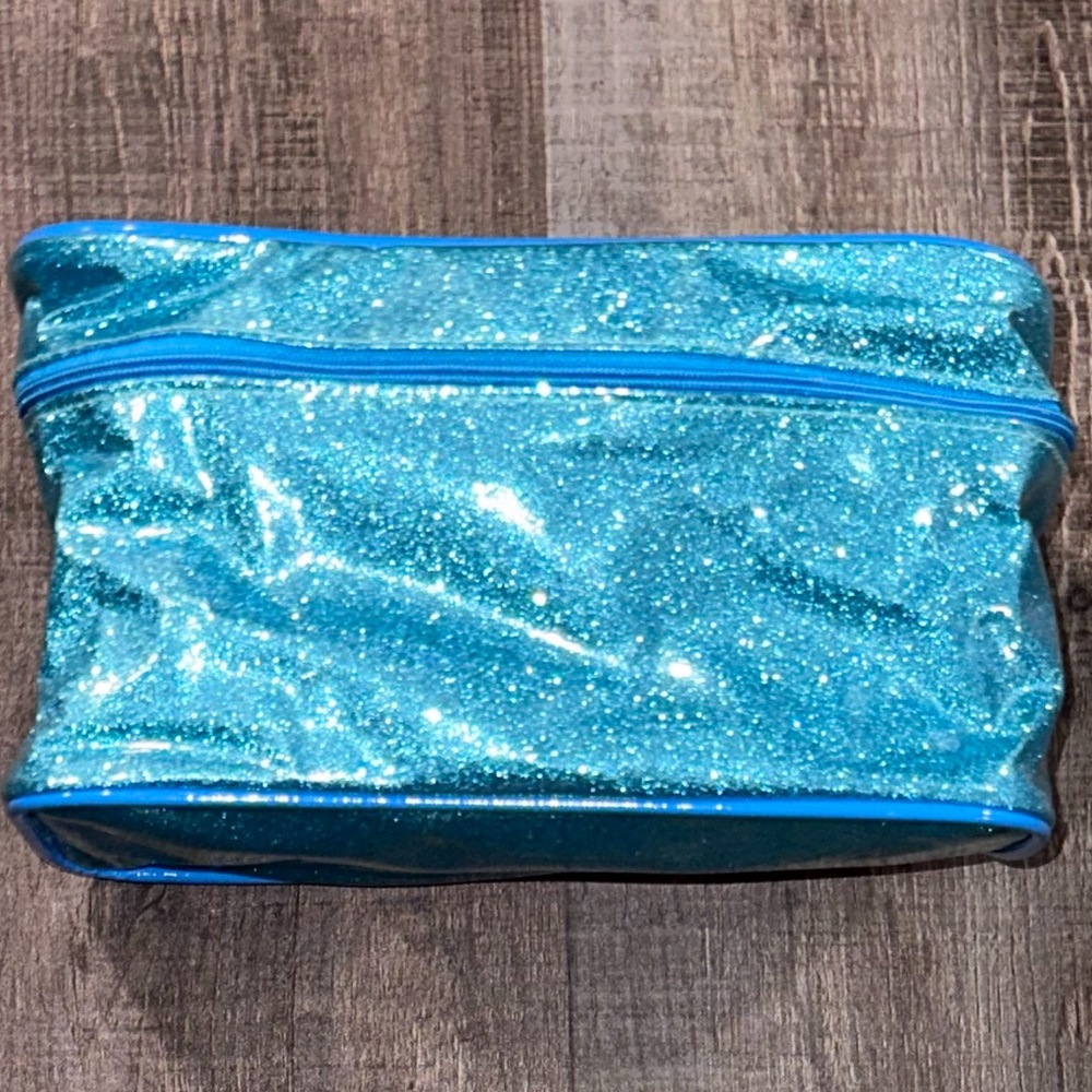 💞 New Blue Glitter Makeup Bag